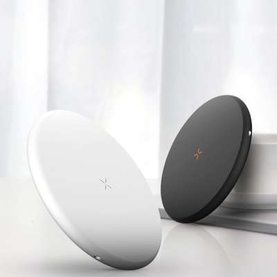 Hot sale W03 Round Quick wireless charging Pad ultra thin wireless charger portable phone charger